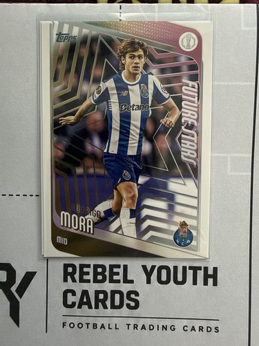 Rodrigo mora topps ucc - rodrigo, future